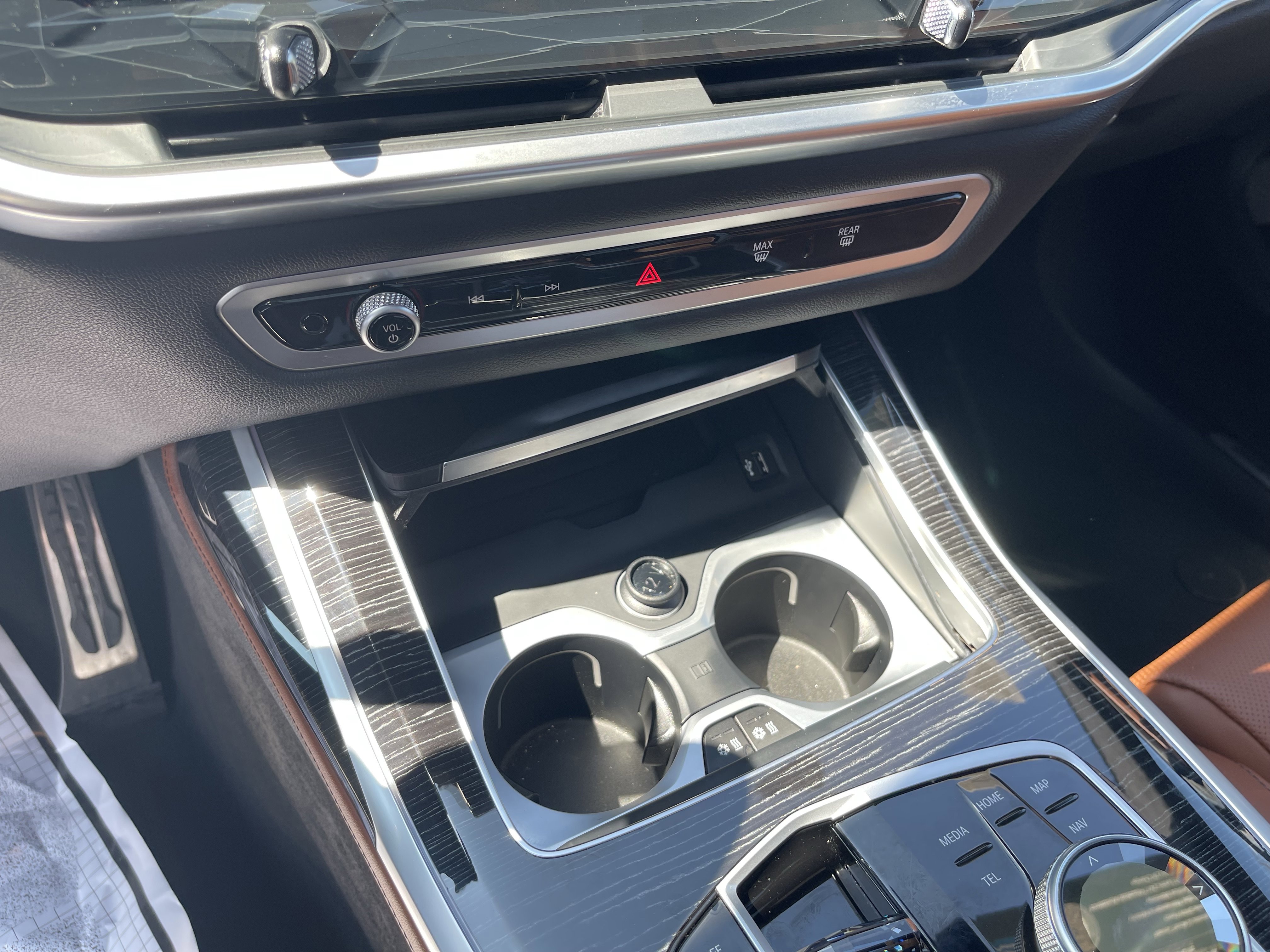 Certified 2026 BMW X7 M60i AWD/4WD image 13