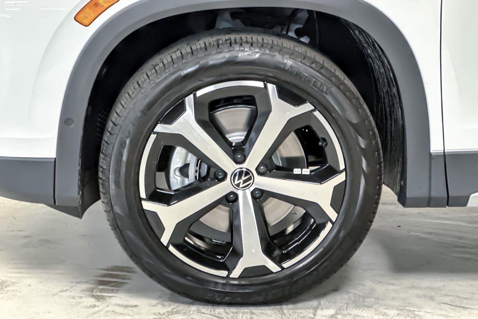 New 2026 Volkswagen Tiguan SE image 24