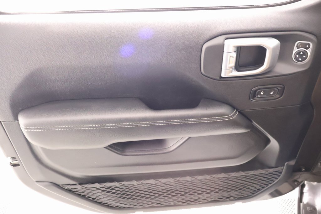 Used 2021 Jeep Wrangler Unlimited Rubicon image 16