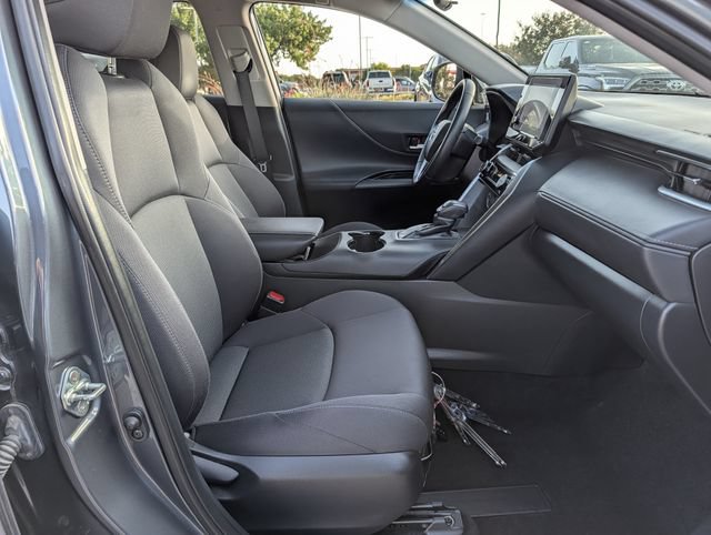 Certified 2023 Toyota Venza LE AWD/4WD image 31