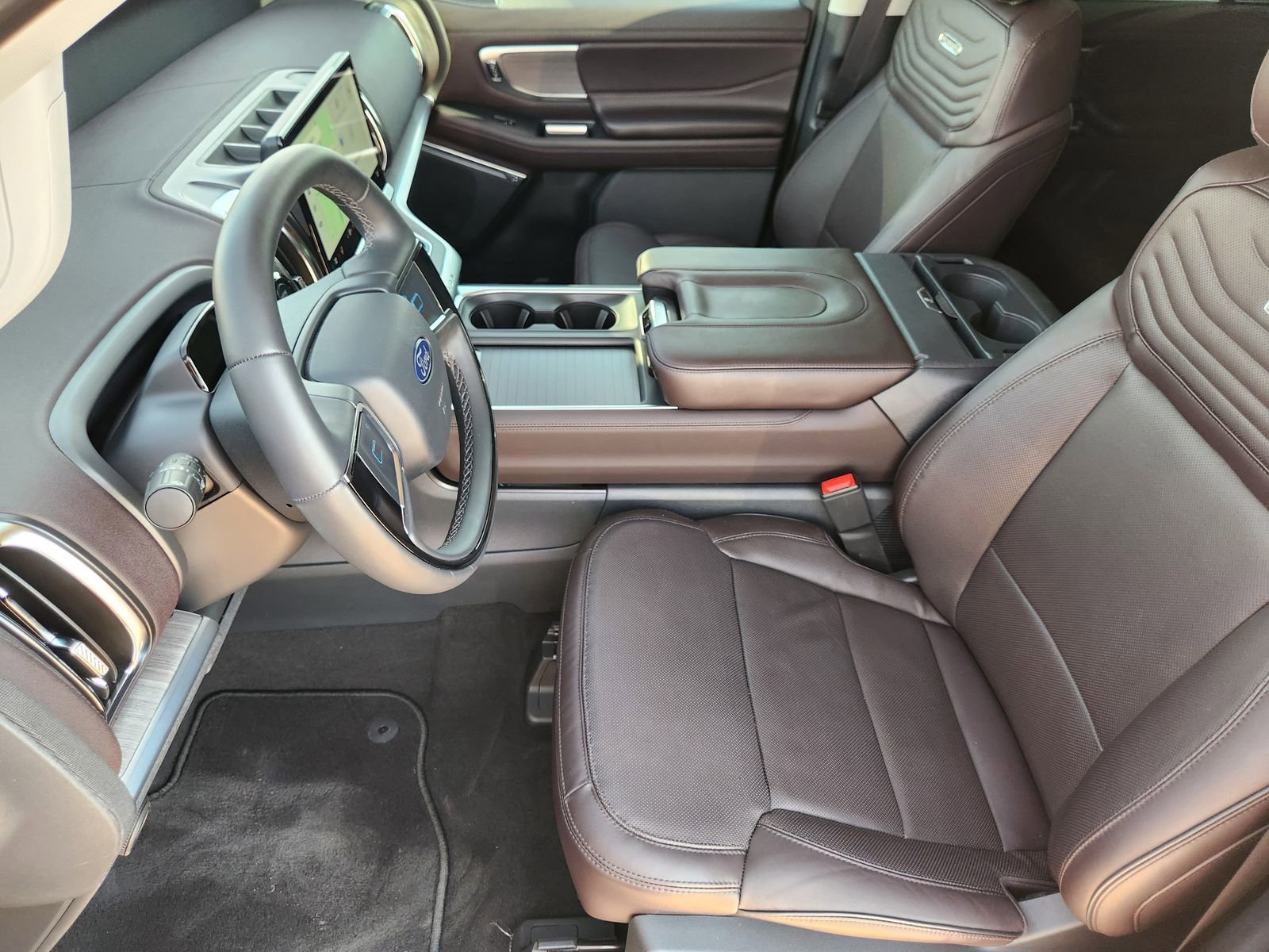 New 2025 Ford Expedition Platinum w/ Platinum Ultimate Package image 10