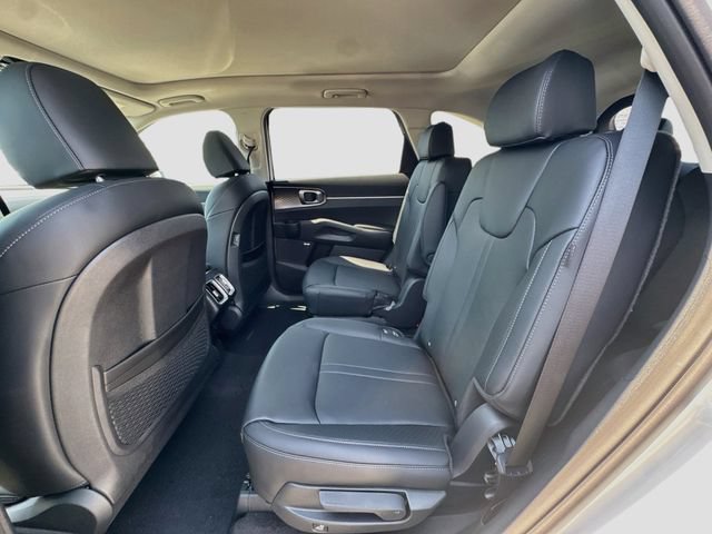 New 2026 Kia Sorento EX w/ EX Premium Package FWD image 26