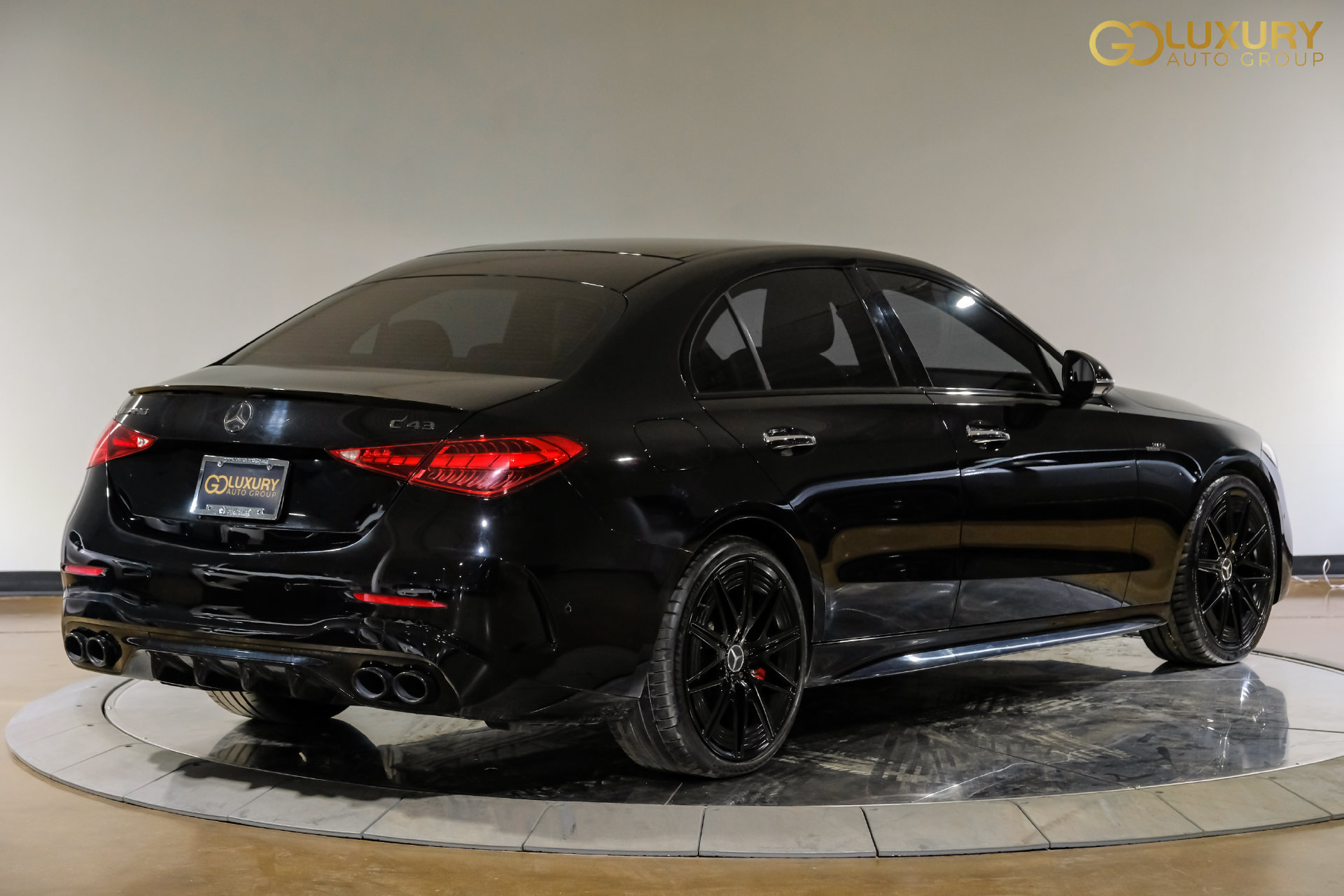 Used 2024 Mercedes-Benz C 43 AMG 4MATIC Sedan w/ AMG Dynamic Plus Package image 10