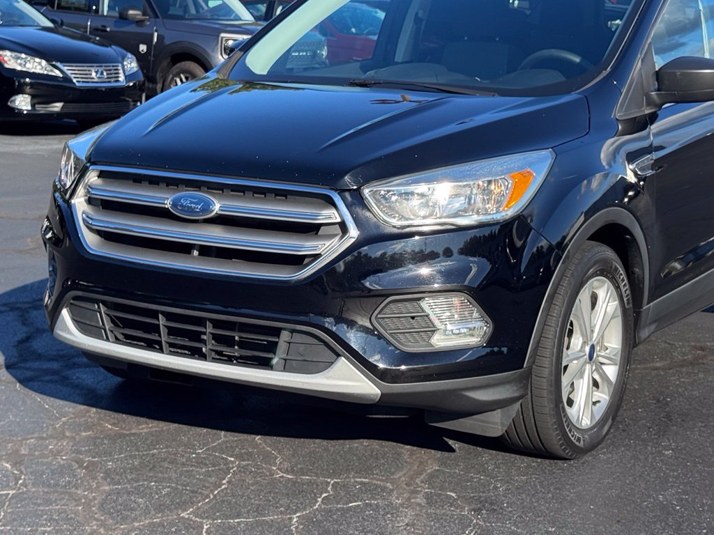 Used 2017 Ford Escape SE w/ SE Cold Weather Package FWD image 32