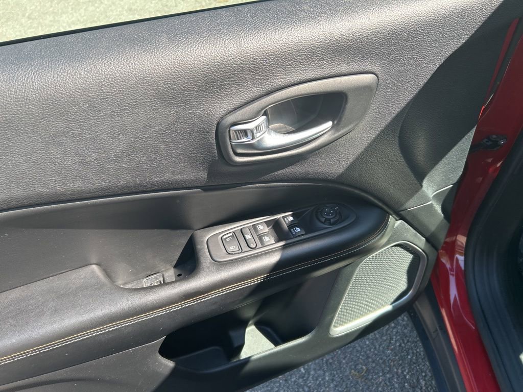 Used 2021 Jeep Compass Sport image 15