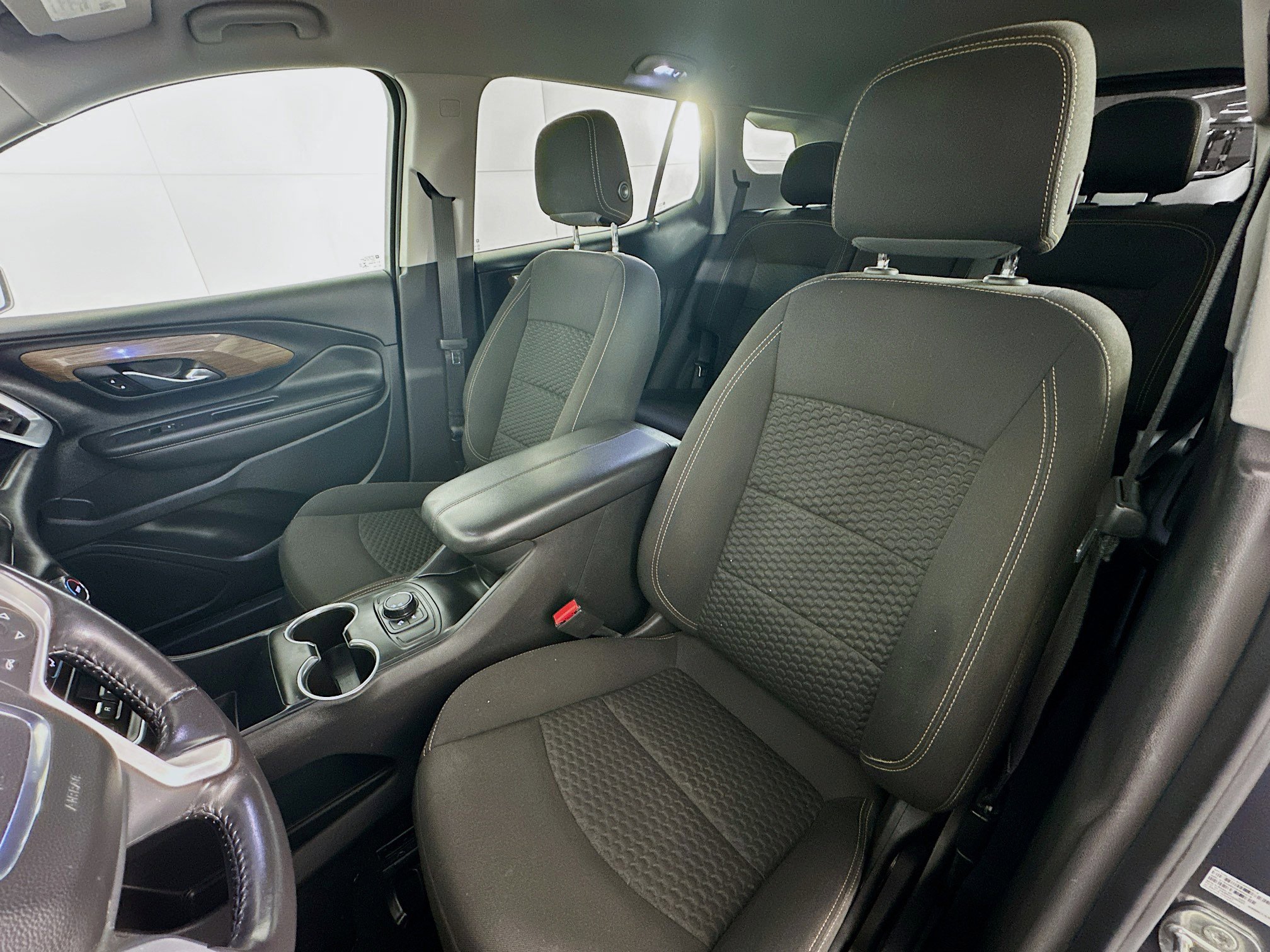 Used 2021 GMC Terrain SLE image 13