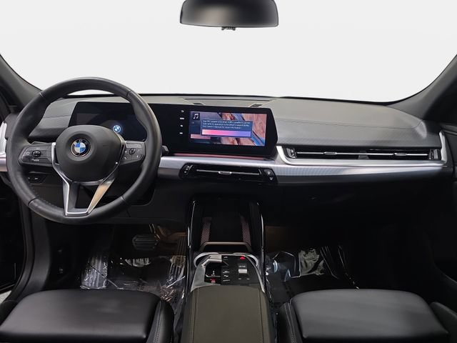 Certified 2025 BMW X2 xDrive28i w/ Convenience Package AWD/4WD image 9