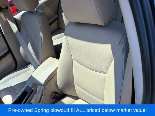 Used 2011 BMW 328i xDrive Sedan AWD/4WD image 19