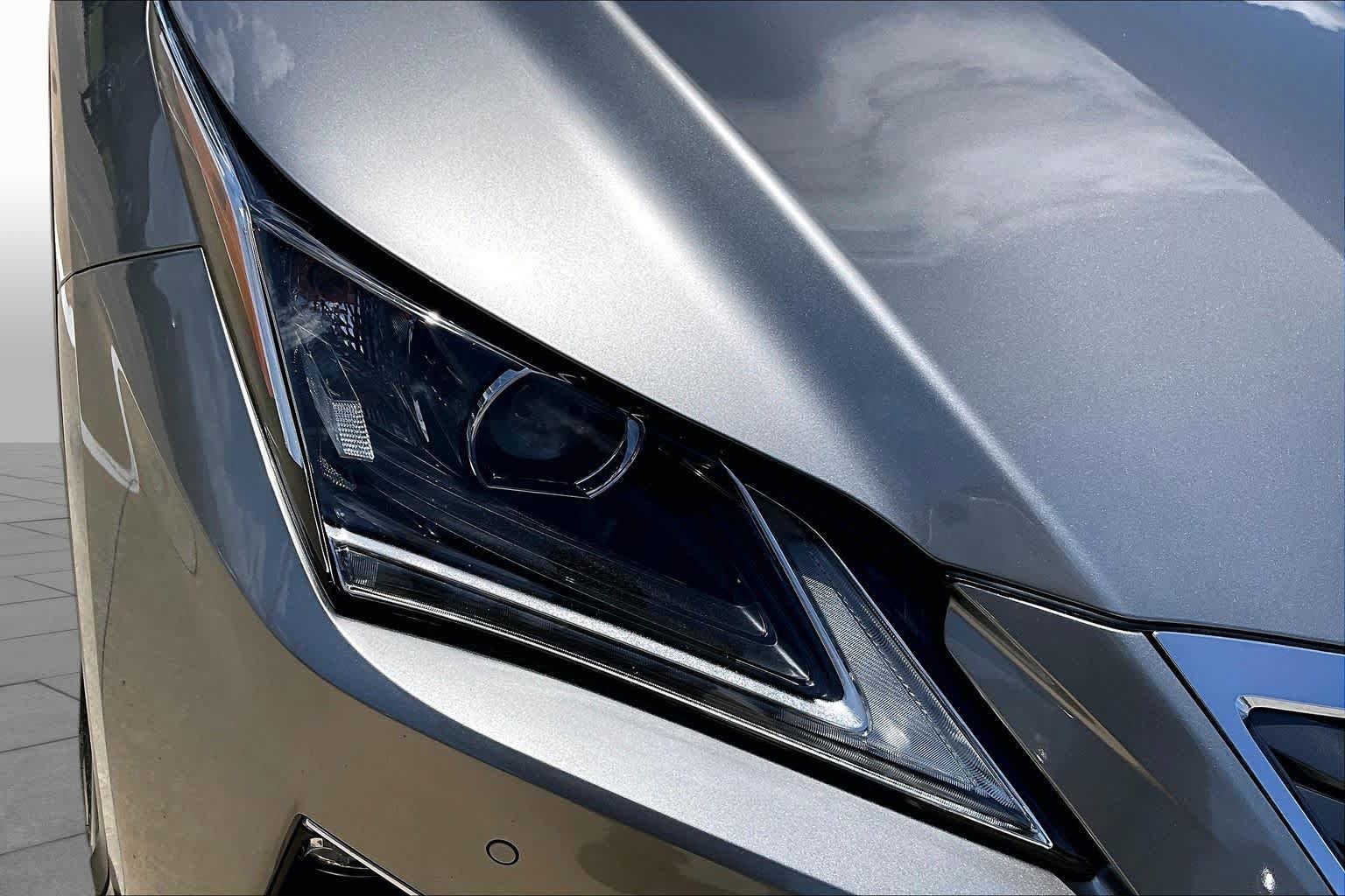 Used 2018 Lexus RX 350 FWD w/ Premium Package image 28