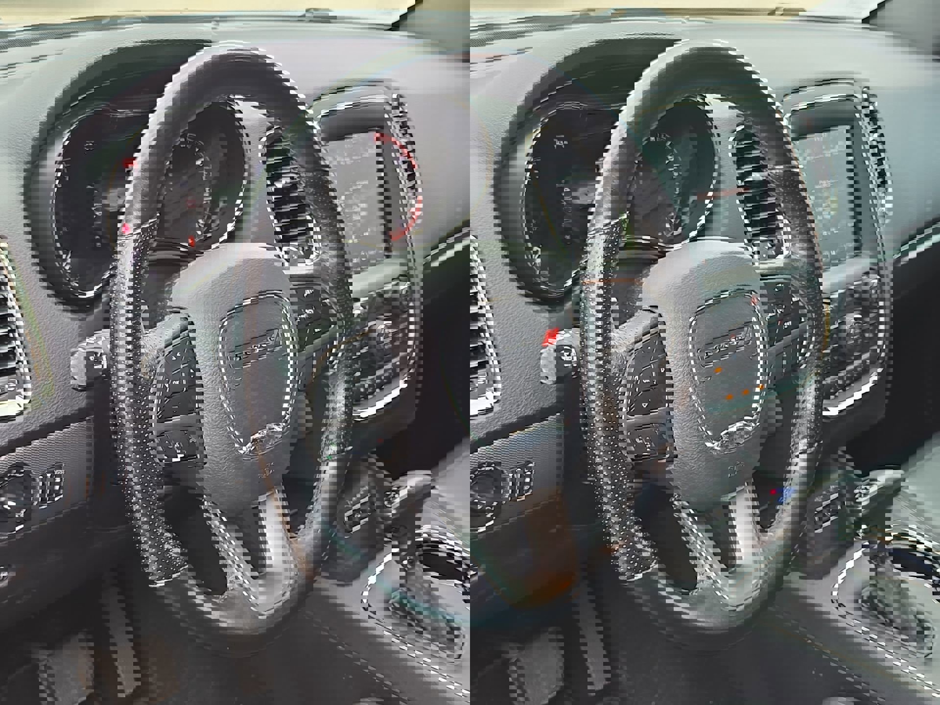 Used 2019 Dodge Durango GT w/ Blacktop Package image 14