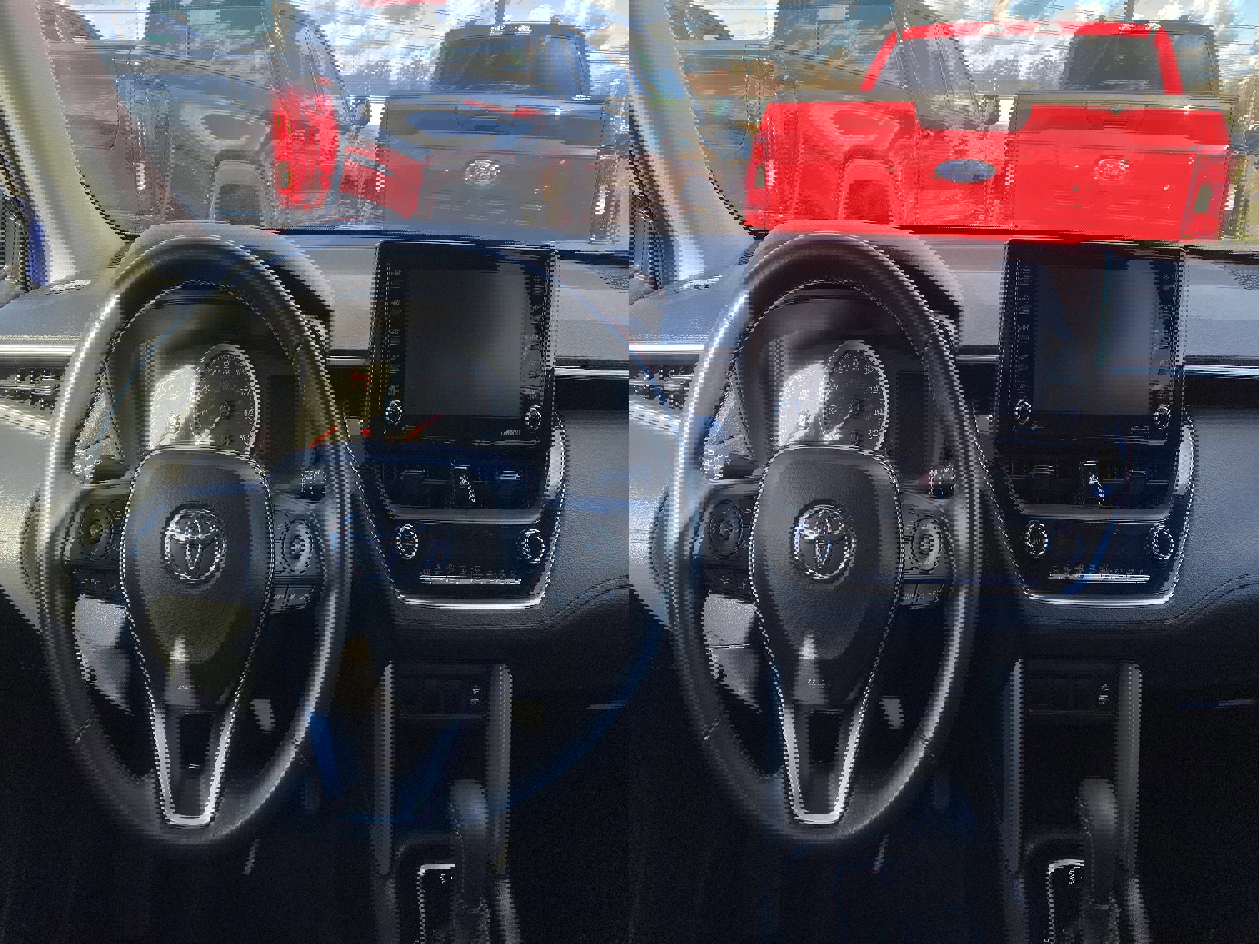 Used 2022 Toyota Corolla Cross LE image 10