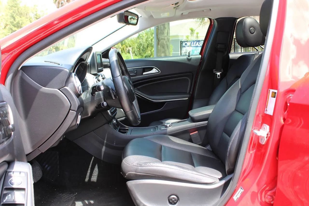 Used 2015 Mercedes-Benz GLA 250 4MATIC w/ Premium Package image 9