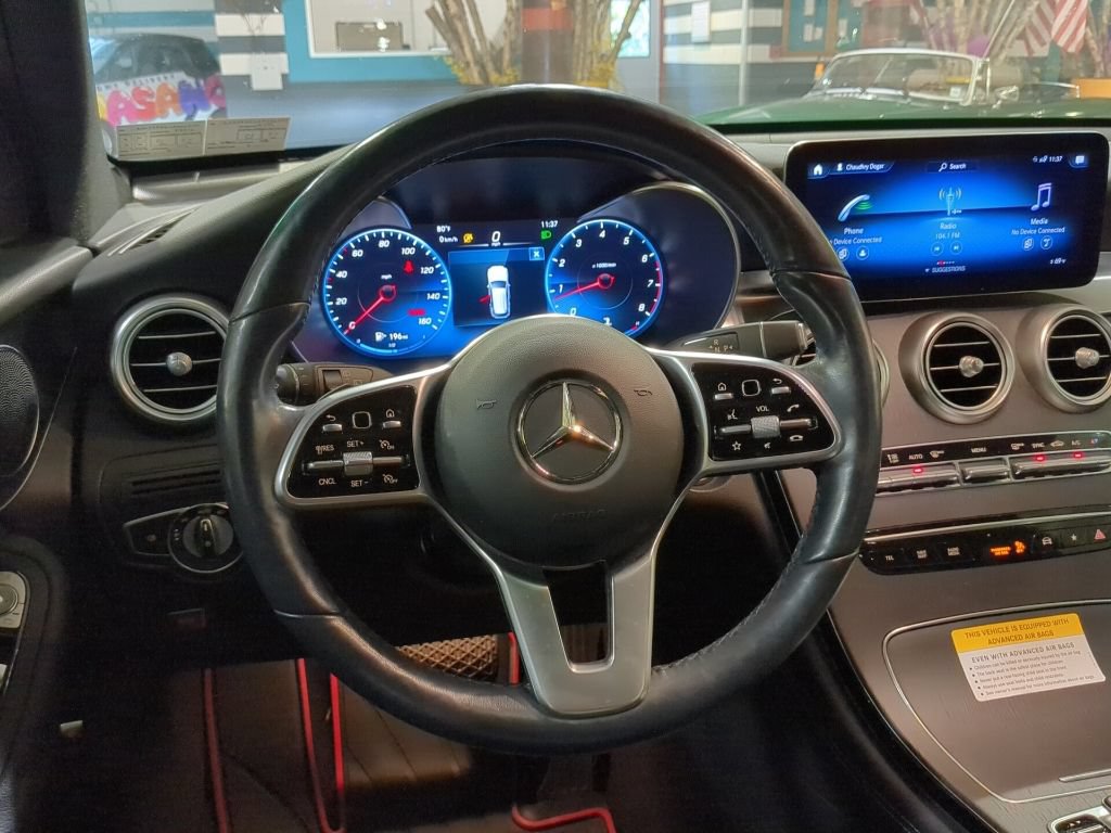 Used 2021 Mercedes-Benz GLC 300 4MATIC image 2