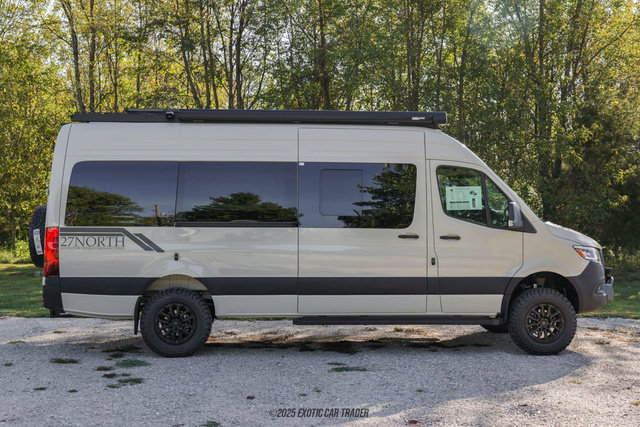 Used 2025 Mercedes-Benz Sprinter 2500 image 9