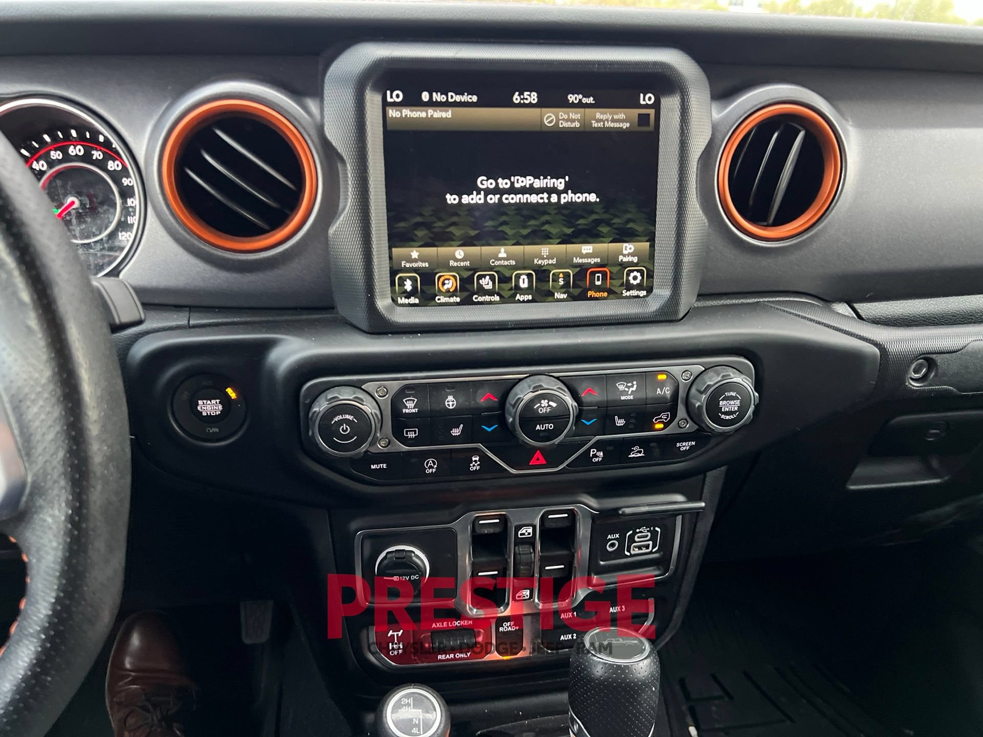 Used 2021 Jeep Gladiator Mojave AWD/4WD image 36