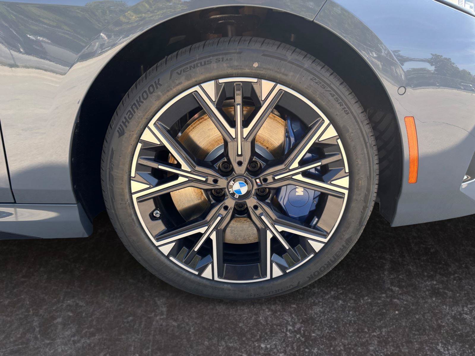 Used 2026 BMW M235i xDrive w/ Technology Package AWD/4WD image 28
