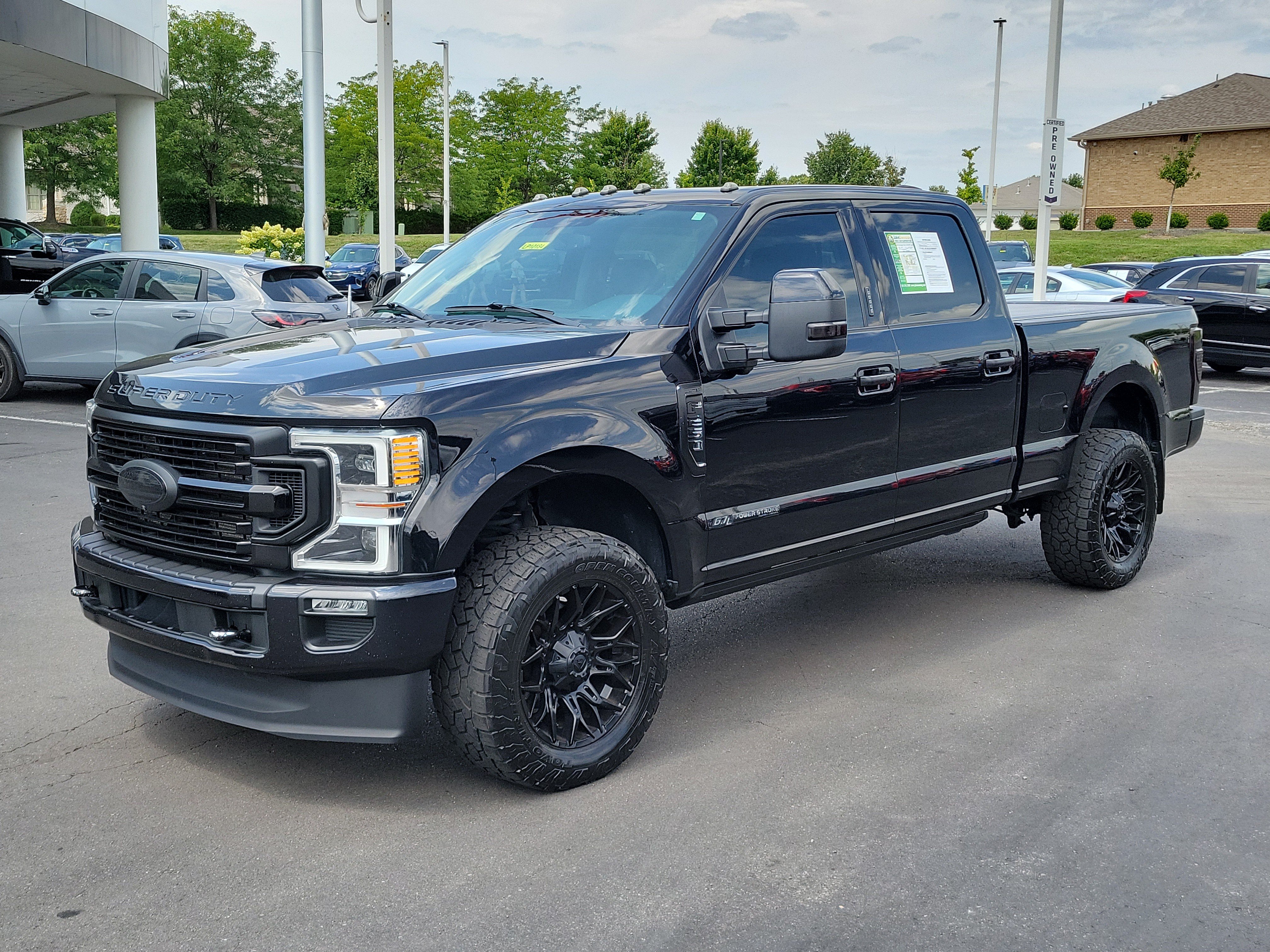 Used 2022 Ford F250 Limited AWD/4WD image 2