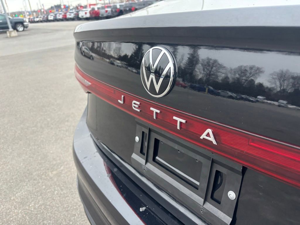 Used 2025 Volkswagen Jetta S image 7