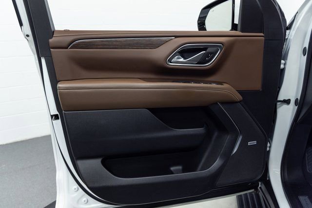 Used 2023 Chevrolet Tahoe High Country w/ Premium Package 2 image 11