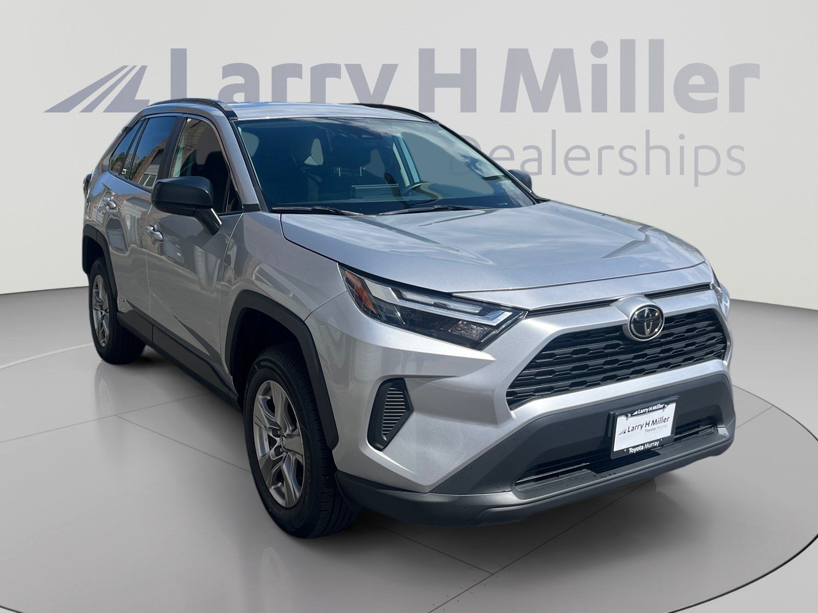 Used 2025 Toyota RAV4 LE AWD/4WD image 7