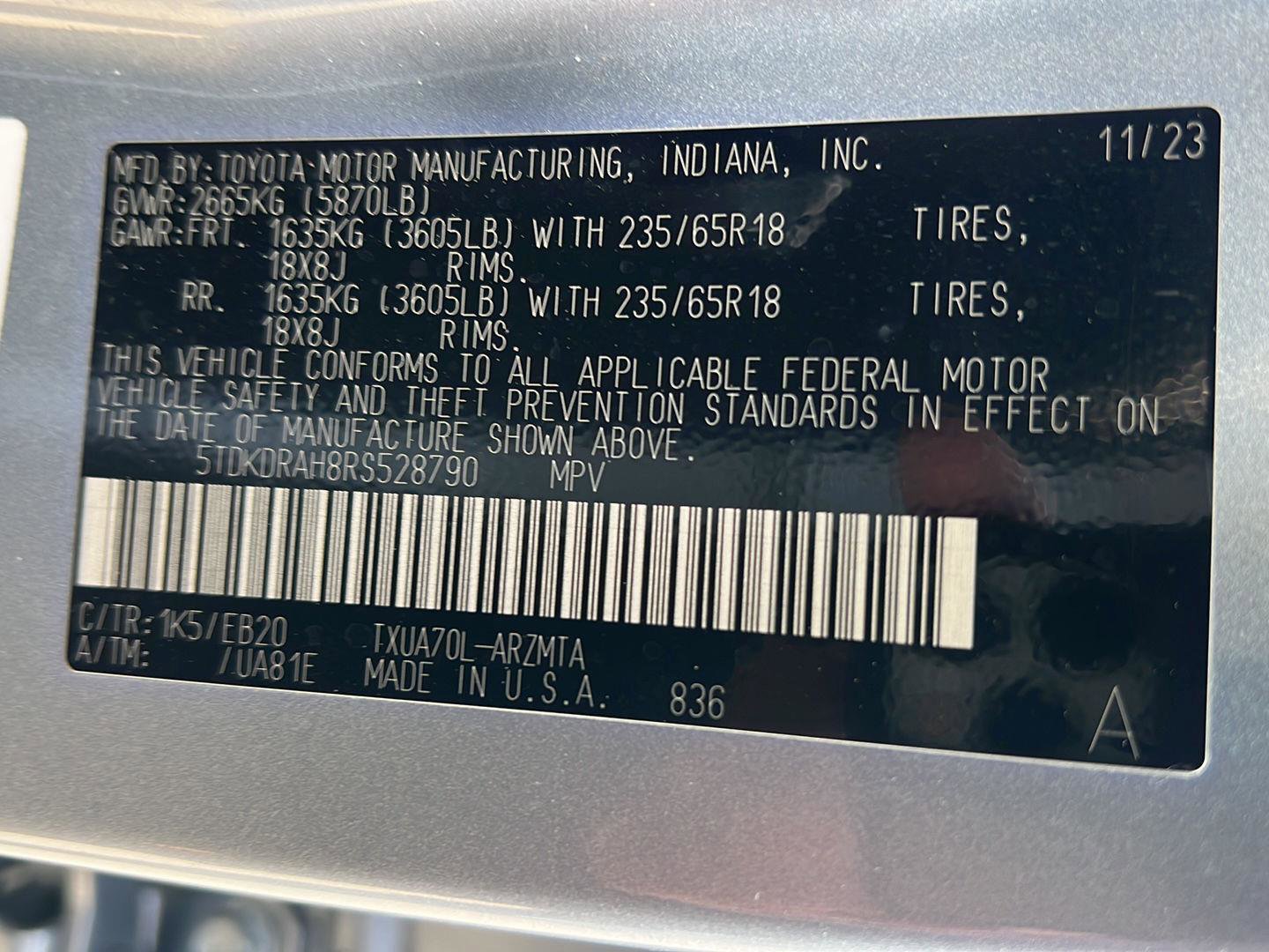 Certified 2024 Toyota Highlander XLE FWD image 42