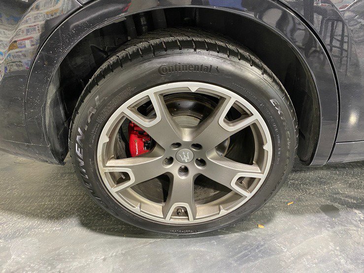 Used 2017 Maserati Levante S image 7