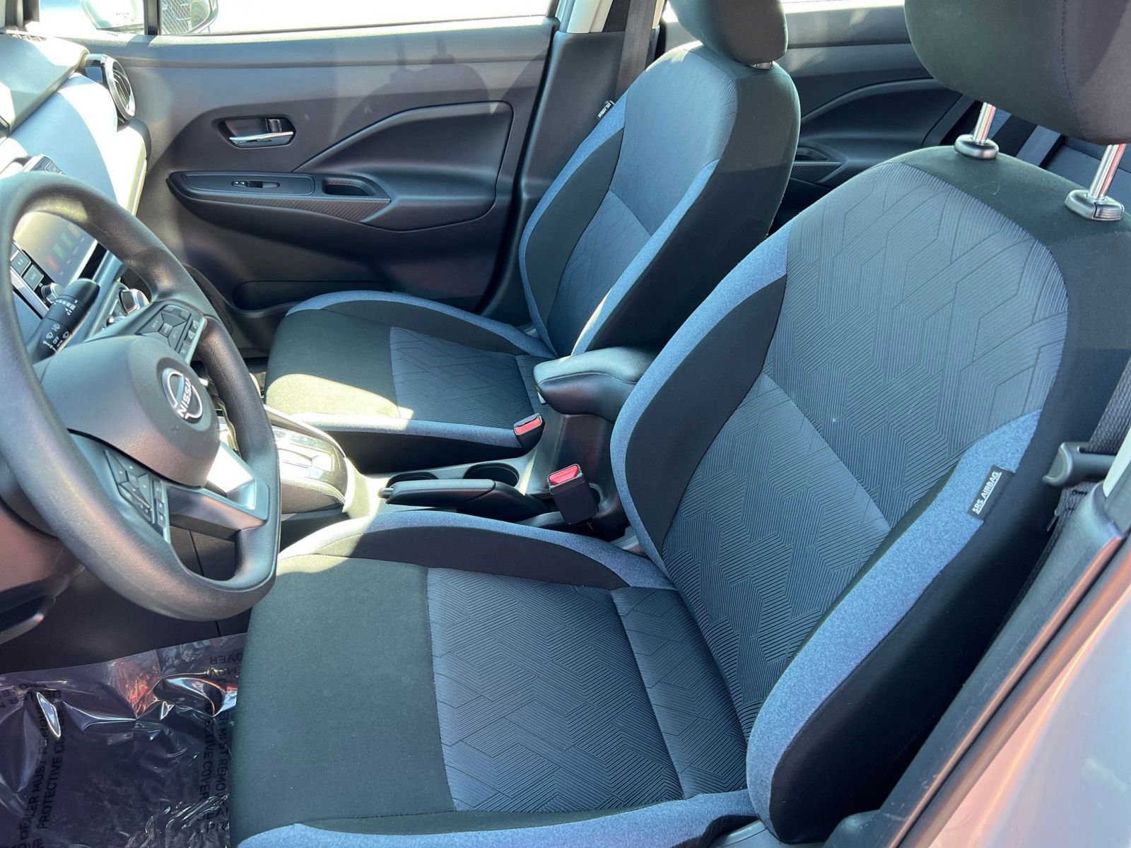 Used 2025 Nissan Versa SV FWD image 24