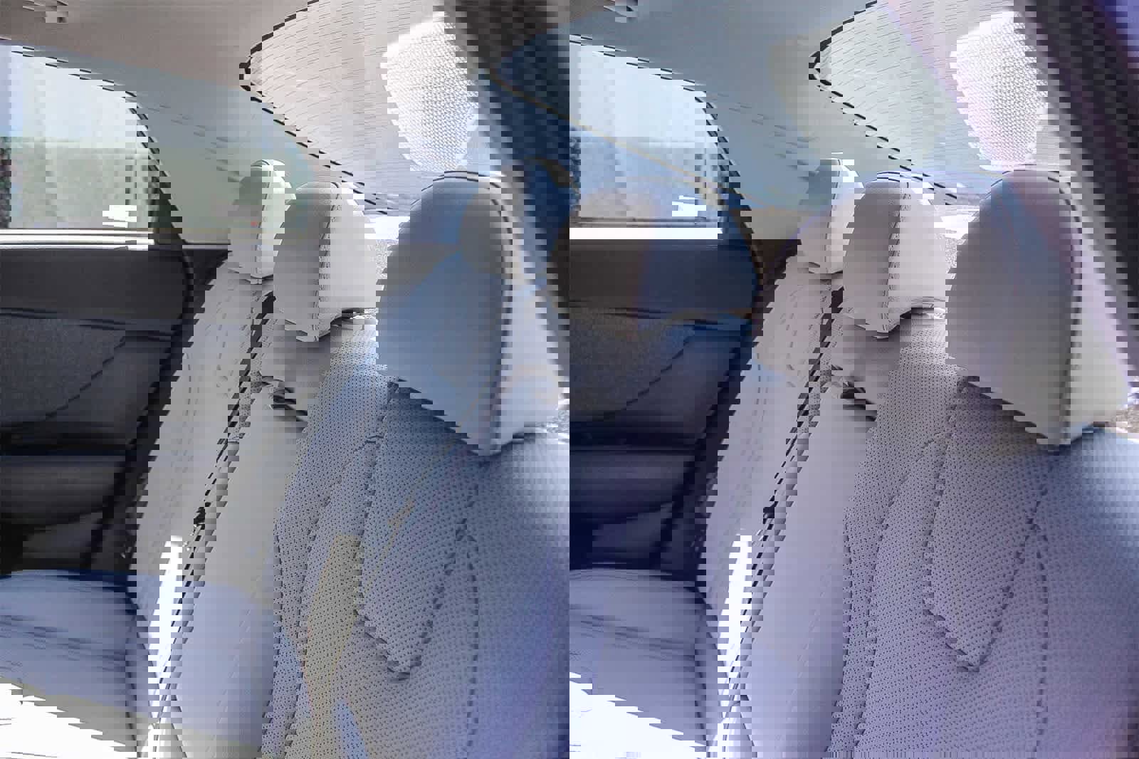 Certified 2023 Hyundai Elantra Limited image 24