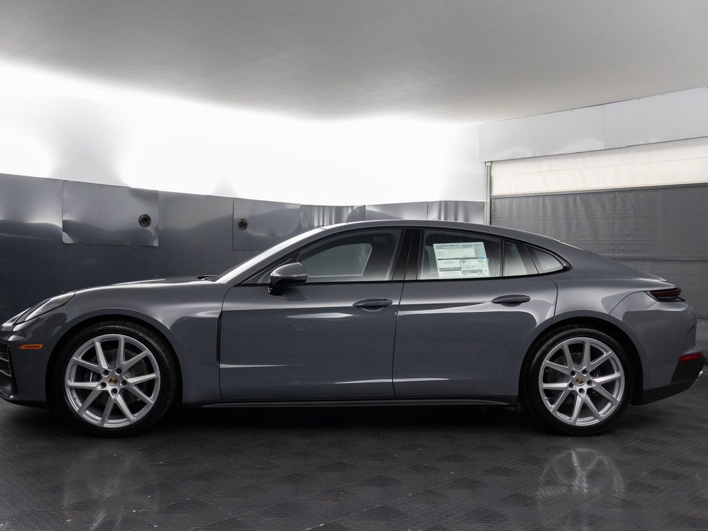 New 2026 Porsche Panamera 4 image 2