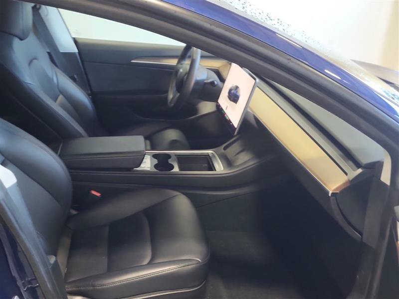 Used 2023 Tesla Model 3 Standard Range RWD image 3