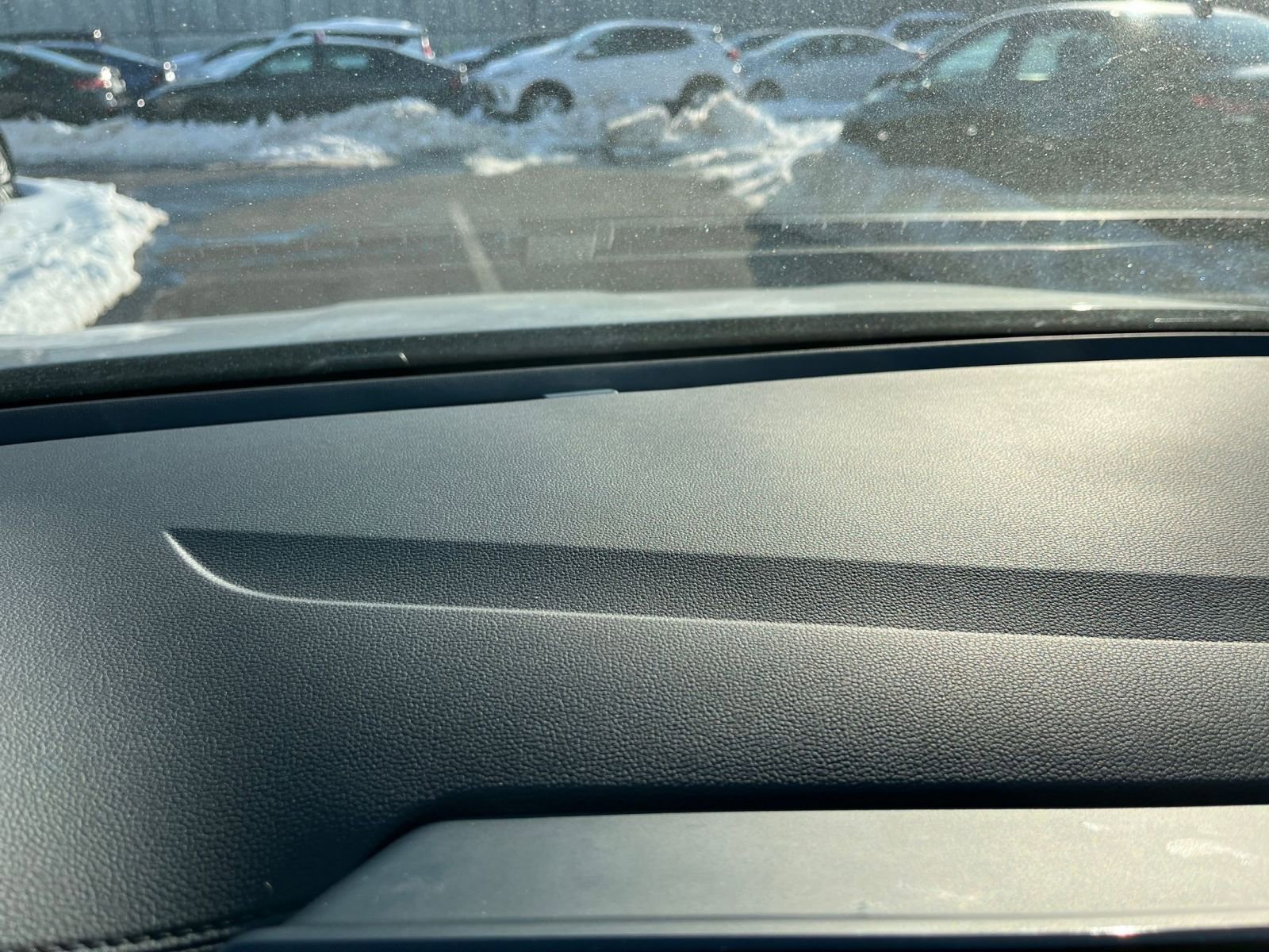 Used 2025 Volkswagen Jetta SE image 18