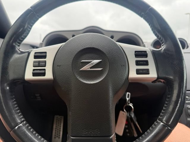 Used 2006 Nissan 350Z Touring RWD image 17