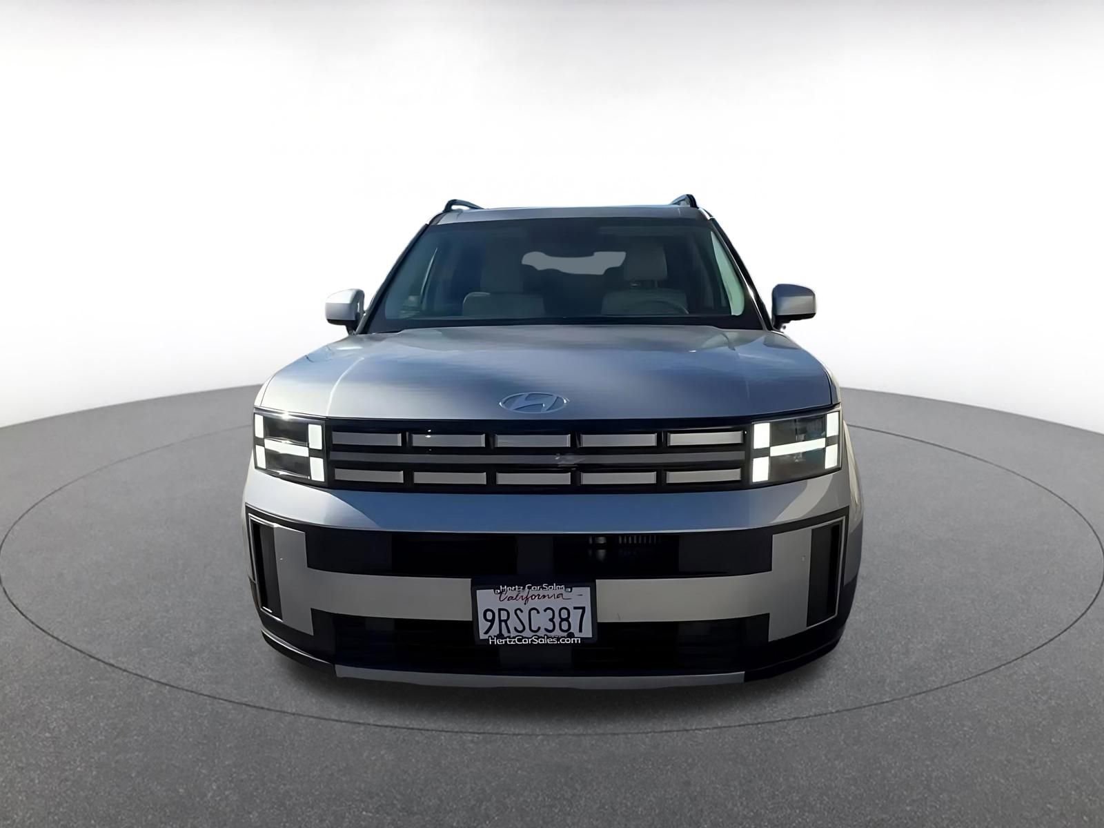 Used 2025 Hyundai Santa Fe SEL image 4