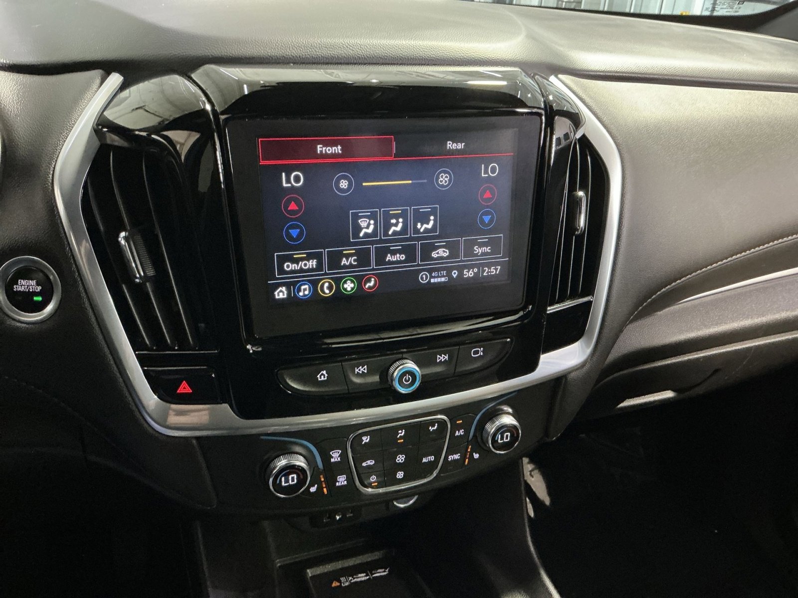 Used 2023 Chevrolet Traverse LT AWD/4WD image 22