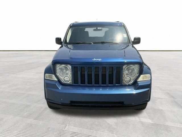Used 2010 Jeep Liberty Sport AWD/4WD image 8