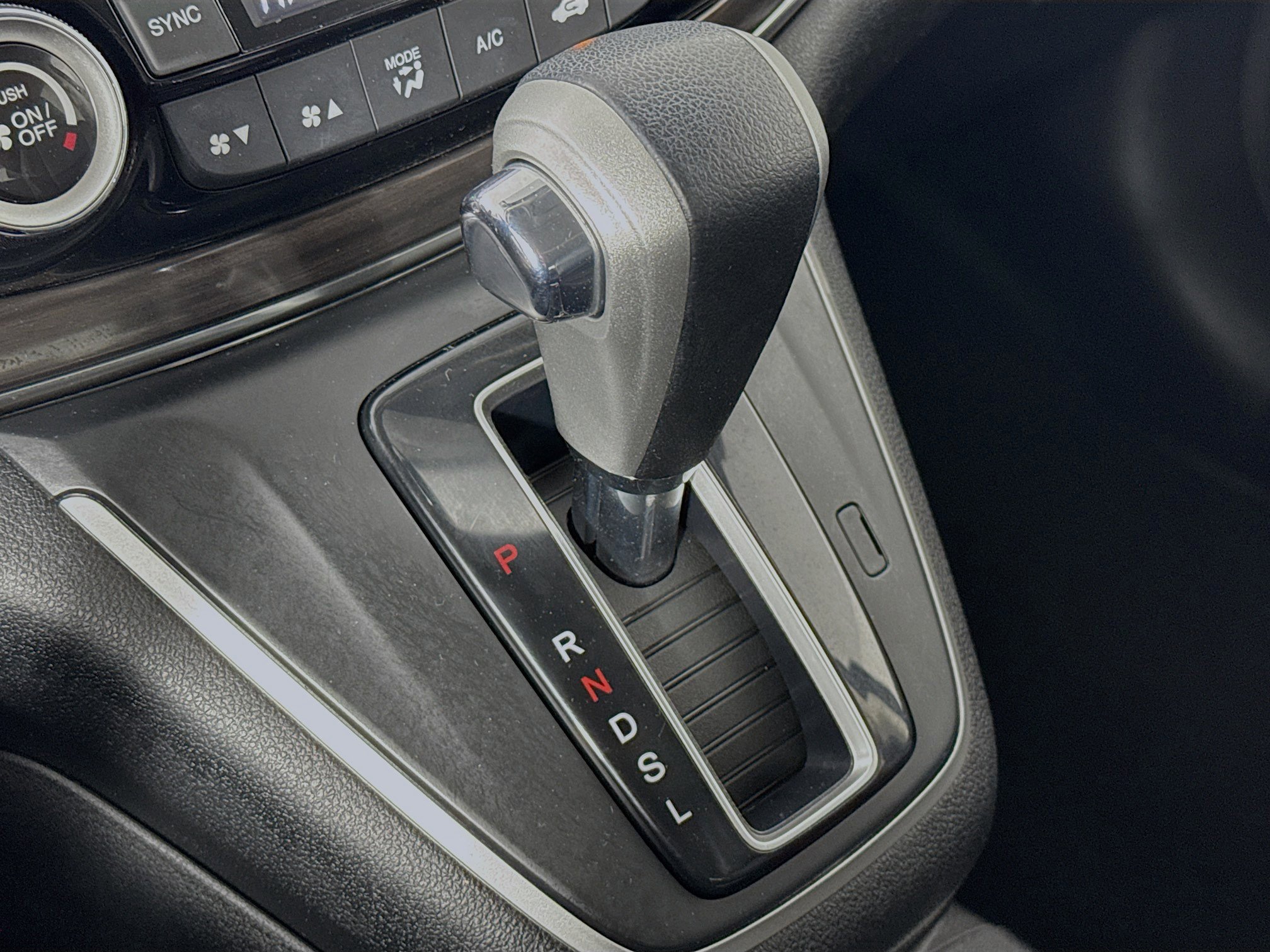 Used 2016 Honda CR-V EX-L image 16