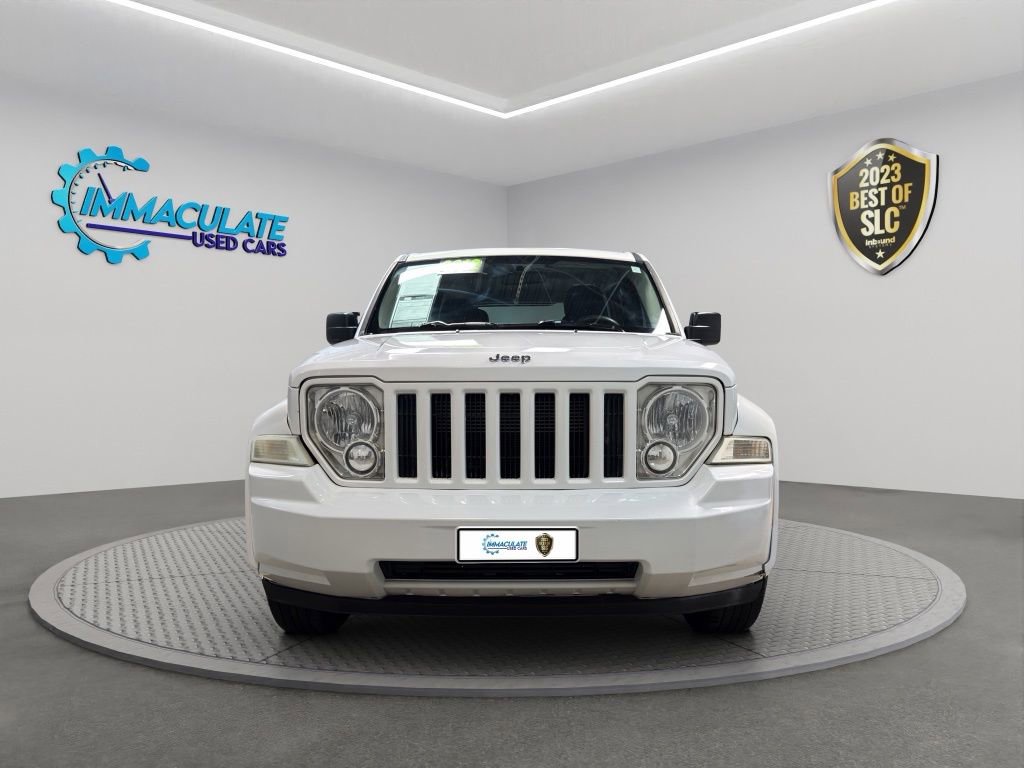 Used 2012 Jeep Liberty Sport RWD image 8