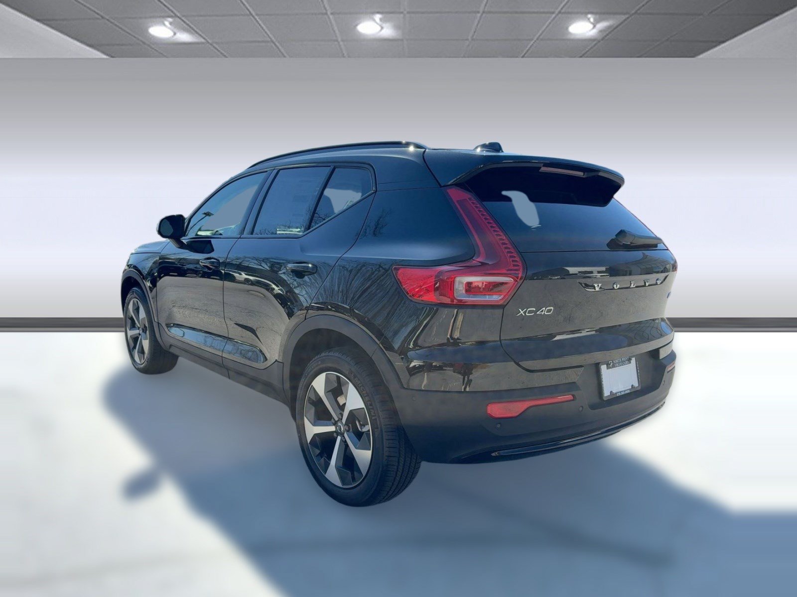 New 2026 Volvo XC40 B5 Plus w/ Climate Package AWD/4WD image 3