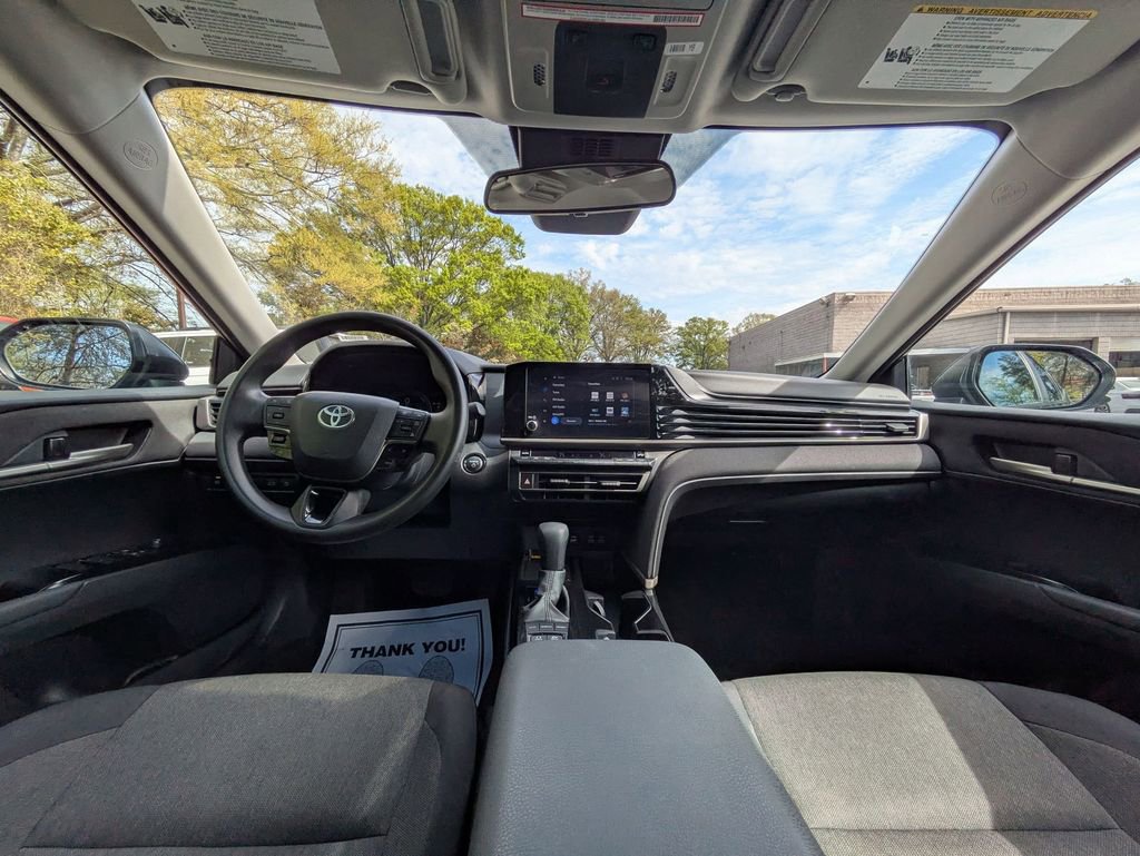 Used 2025 Toyota Camry LE image 25