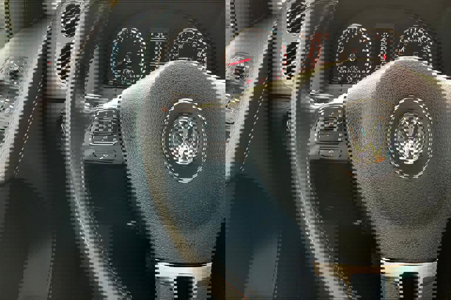 Used 2017 Volkswagen Tiguan Wolfsburg Edition image 21