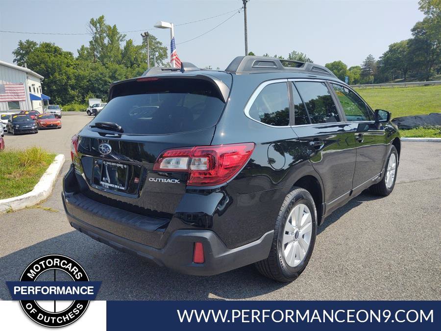 Used 2018 Subaru Outback 2.5i Premium AWD/4WD image 3