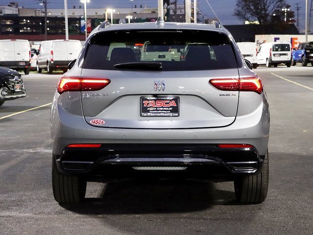 Certified 2025 Buick Envision Sport Touring image 7