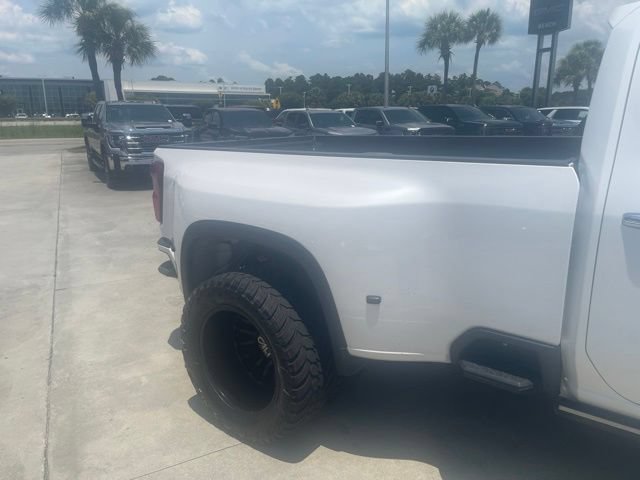 Used 2022 Chevrolet Silverado 3500 High Country AWD/4WD image 5
