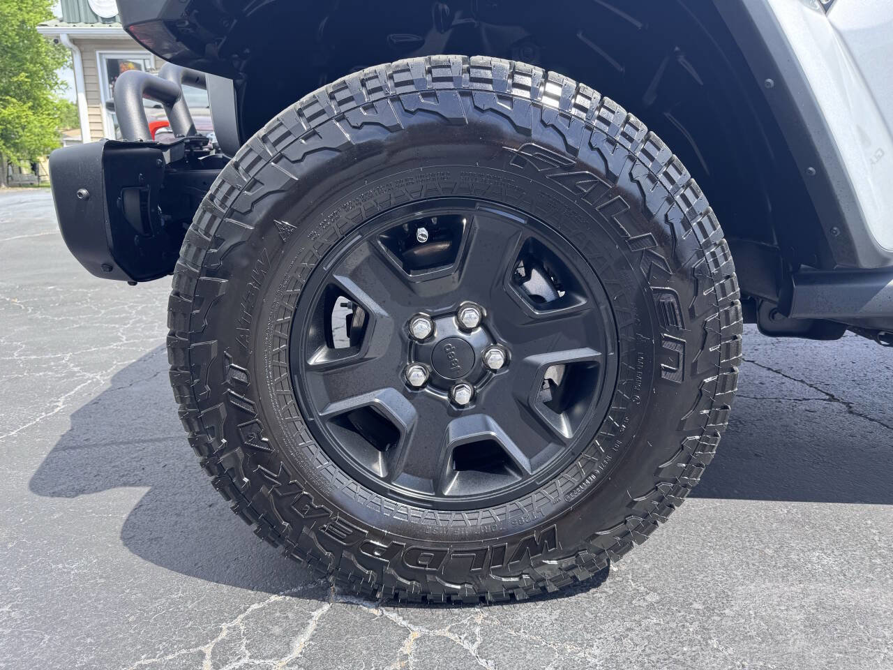 Used 2023 Jeep Gladiator Mojave w/ Trailer Tow Package AWD/4WD image 12