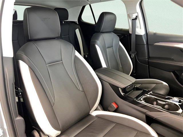 Certified 2025 Buick Envision Sport Touring image 13