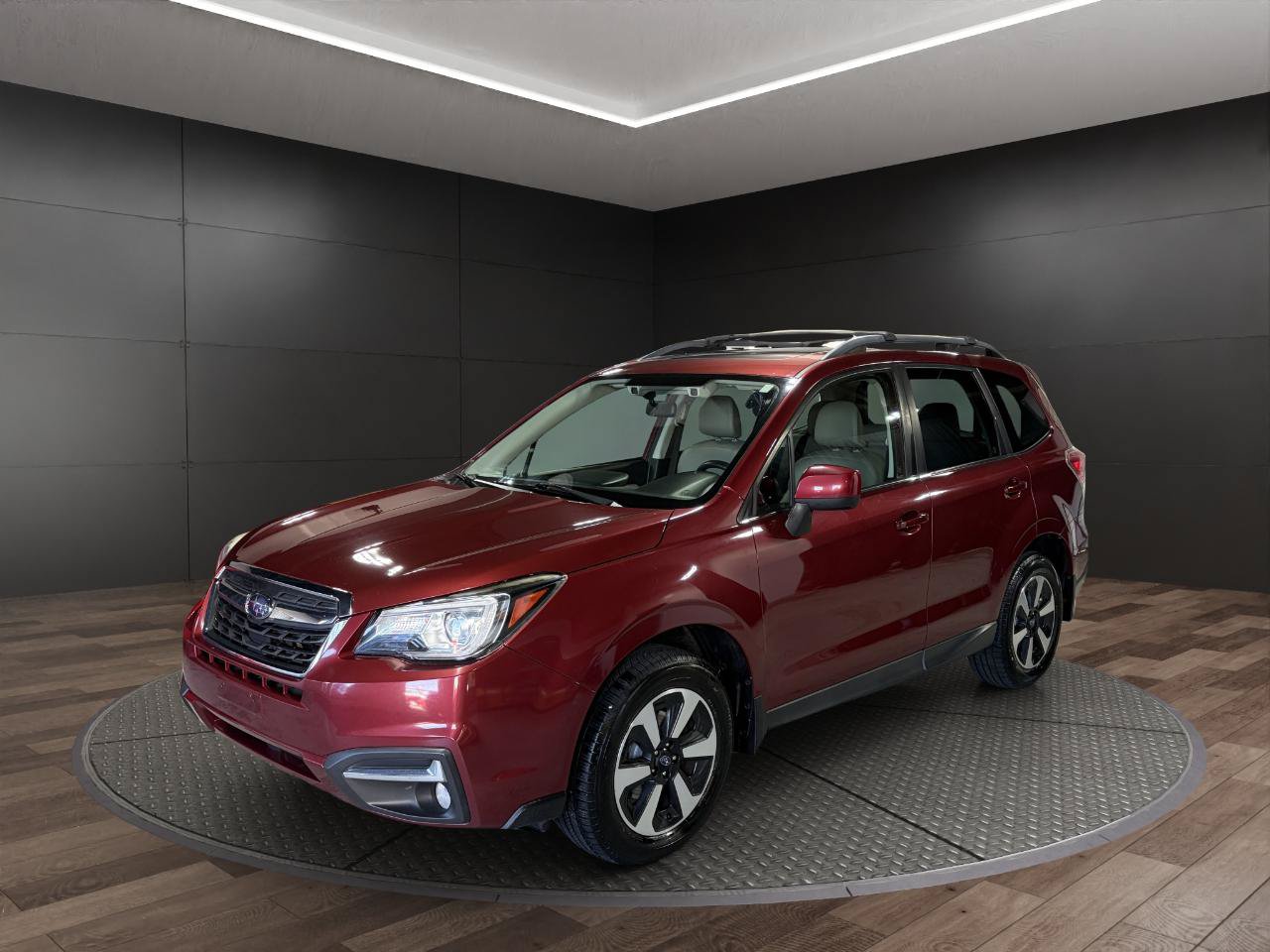 Used 2017 Subaru Forester 2.5i Limited AWD/4WD image 4