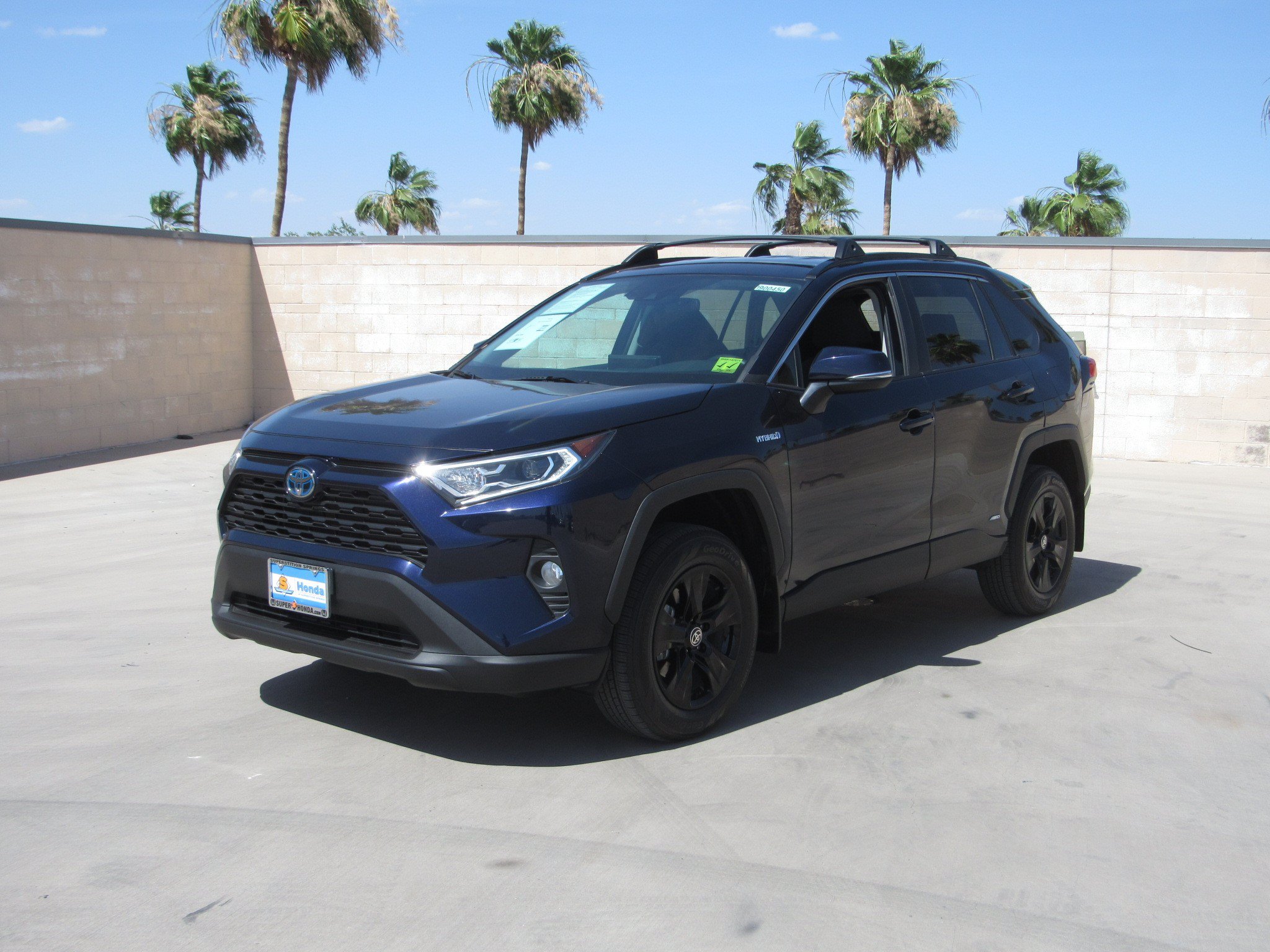 Used 2021 Toyota RAV4 XLE w/ XLE Grade Weather Package AWD/4WD image 1