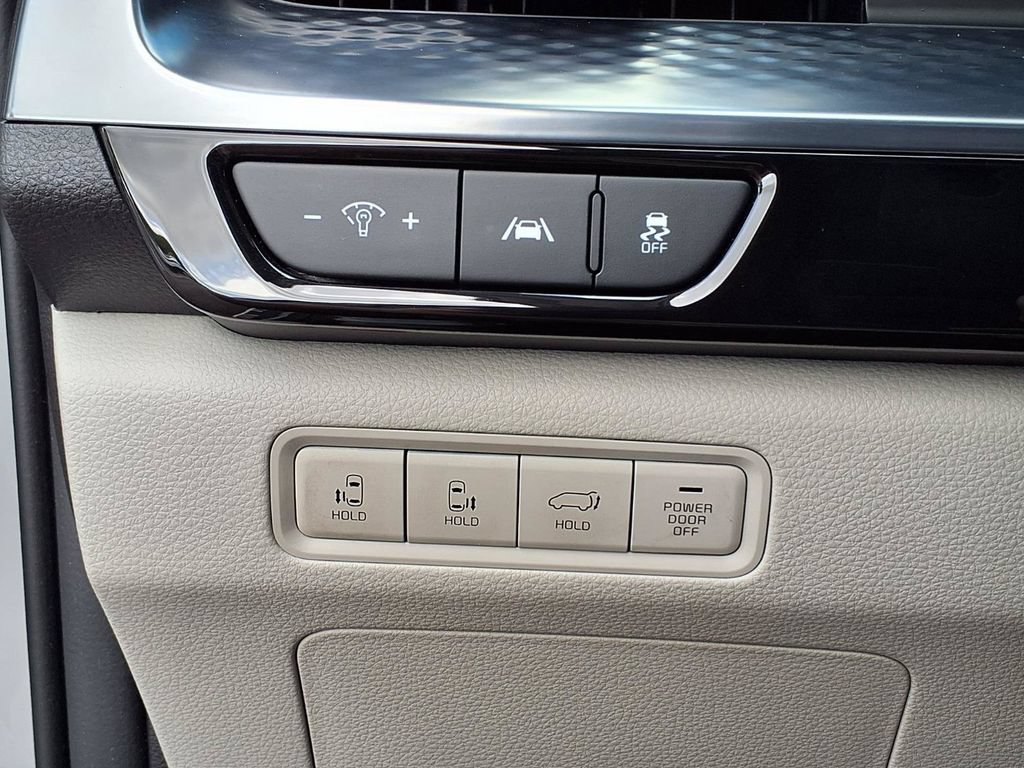 Used 2024 Kia Carnival SX Prestige FWD image 36
