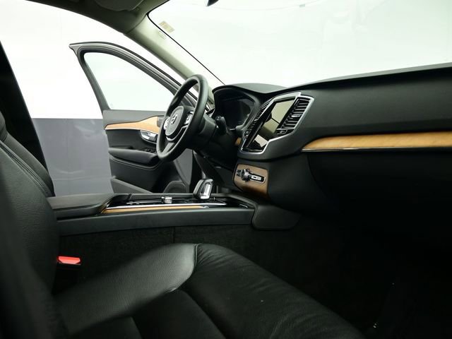 Used 2023 Volvo XC90 B6 Plus w/ Protection Package image 60