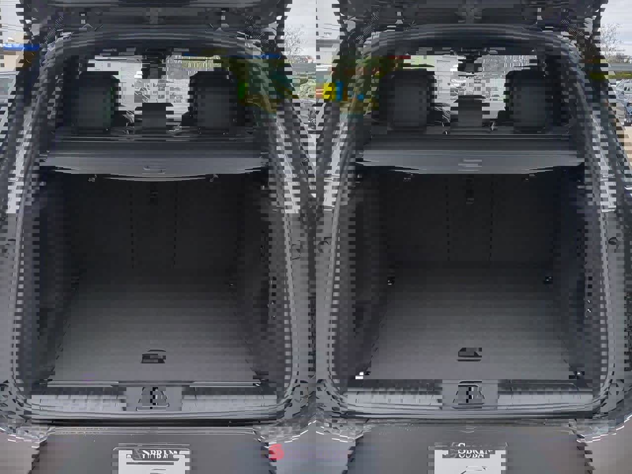 New 2025 Land Rover Range Rover Sport SE image 36